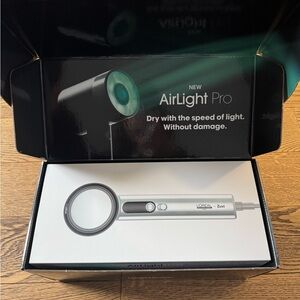 NWT L'Oreal AirLight Pro Hair Dryer